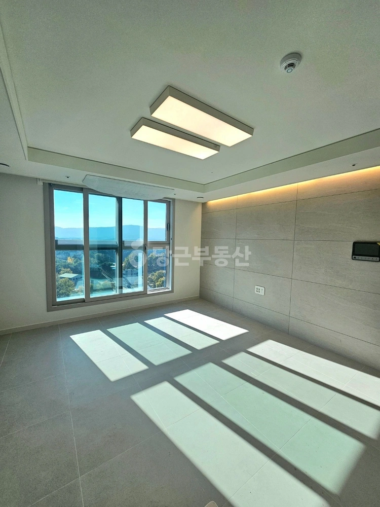 대전광역시 유성구 용계동 오피스텔 사진 1