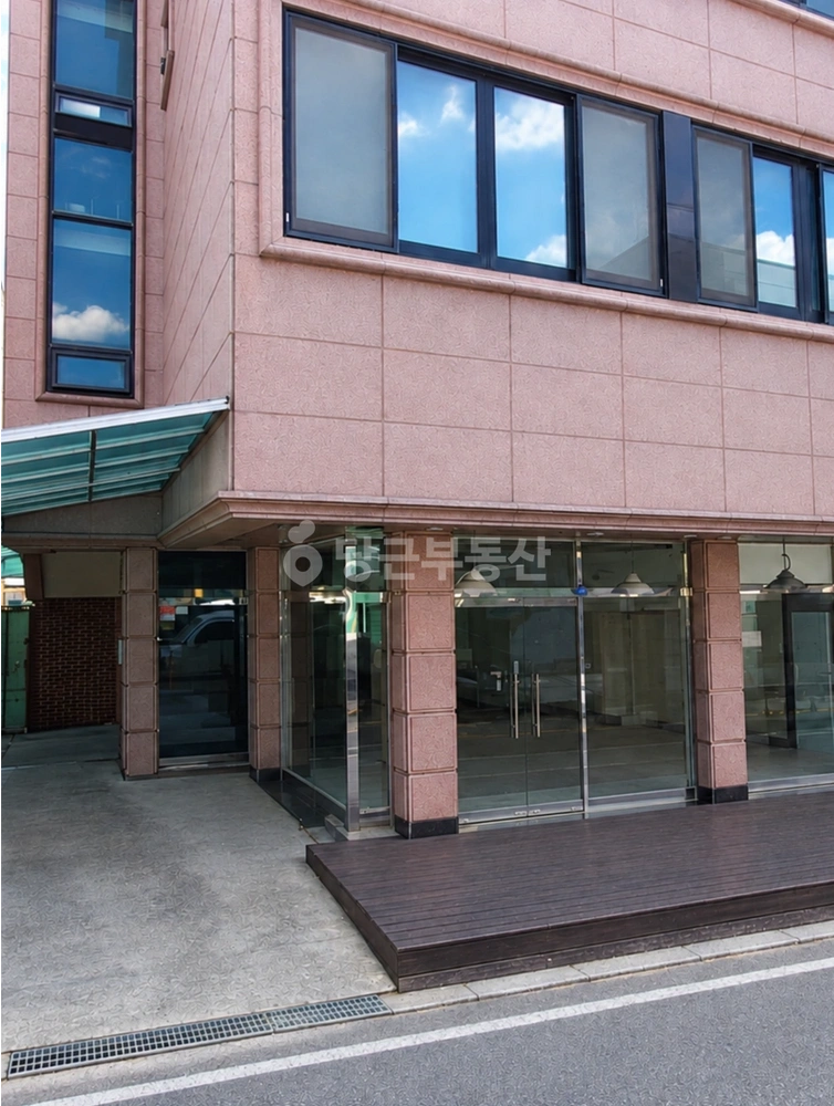 충청남도 천안시 서북구 불당동 상가 사진 1