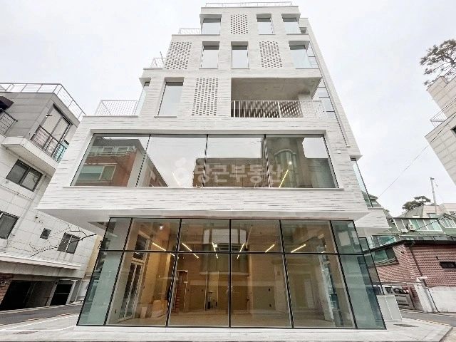 서울특별시 강남구 신사동 사무실 사진 1