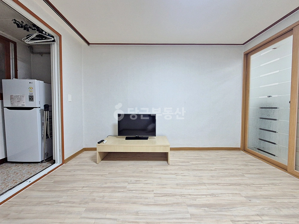 대전광역시 서구 변동 원룸 사진 1