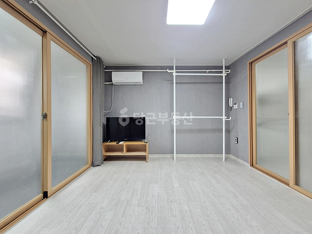 대전광역시 서구 변동 원룸 사진 1