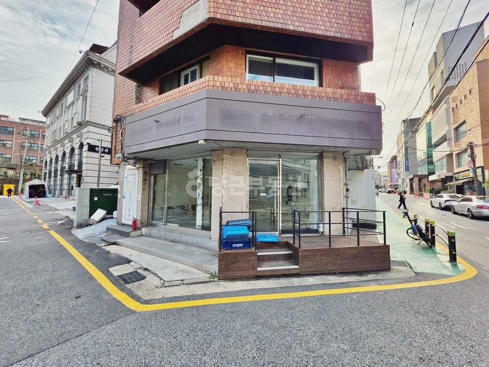 서울특별시 강남구 신사동 상가 사진 1