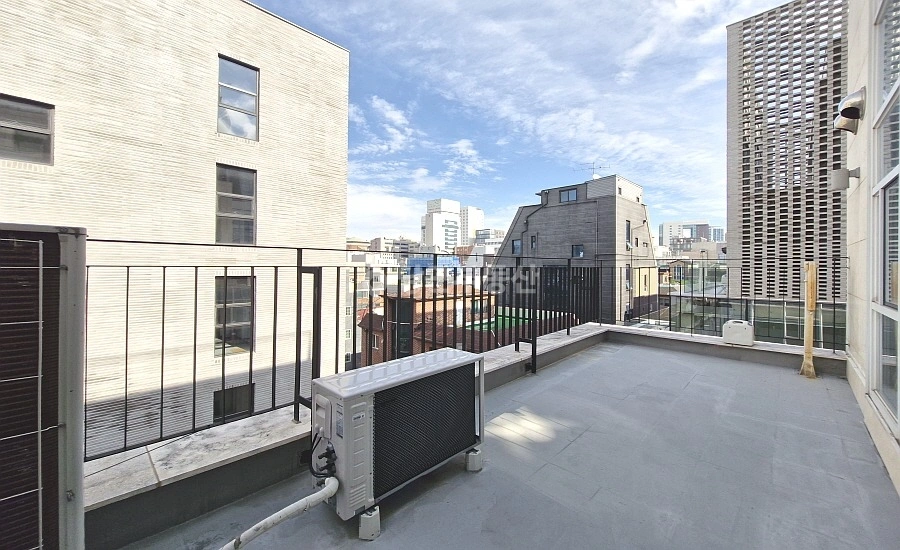 서울특별시 강남구 논현동 사무실 사진 1