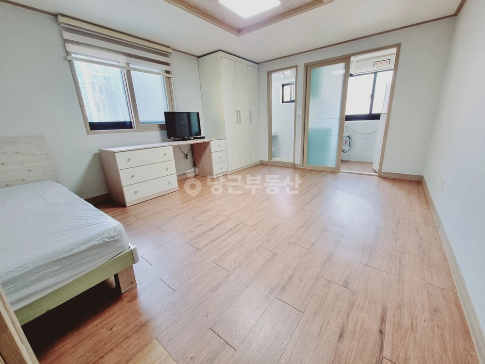 부산광역시 연제구 연산동 원룸 사진 1