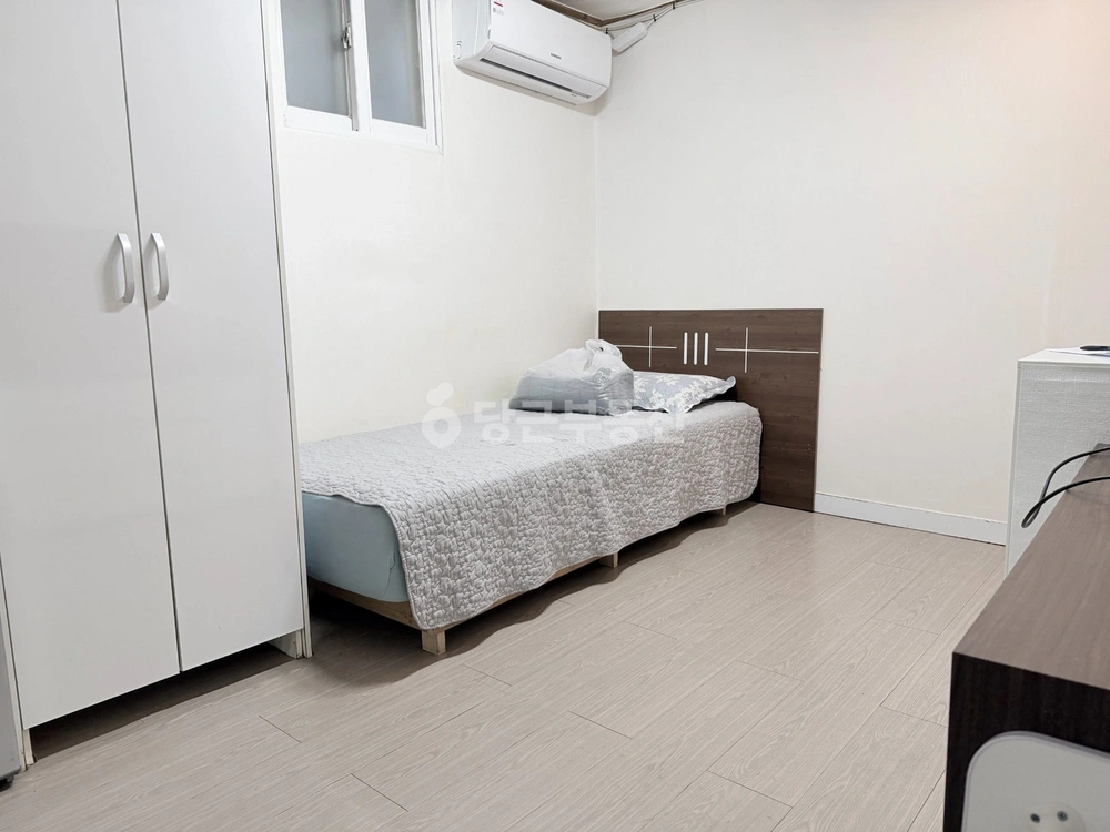 서울특별시 강남구 논현동 원룸 사진 1