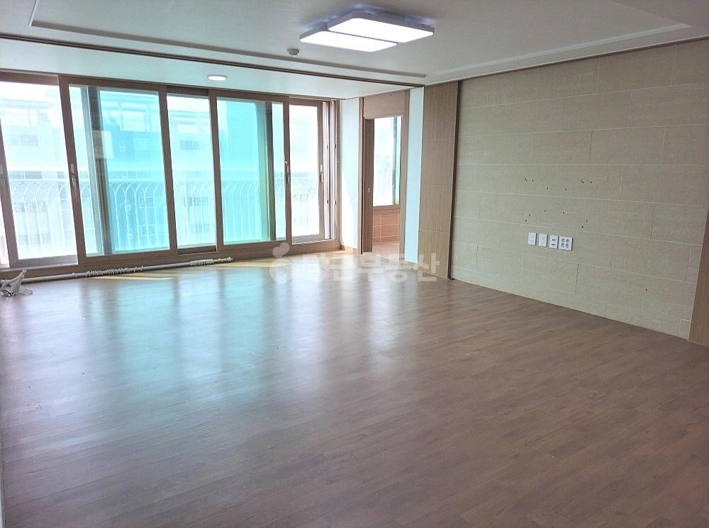 전남광주통합특별시 여수시 둔덕동 아파트 사진 1
