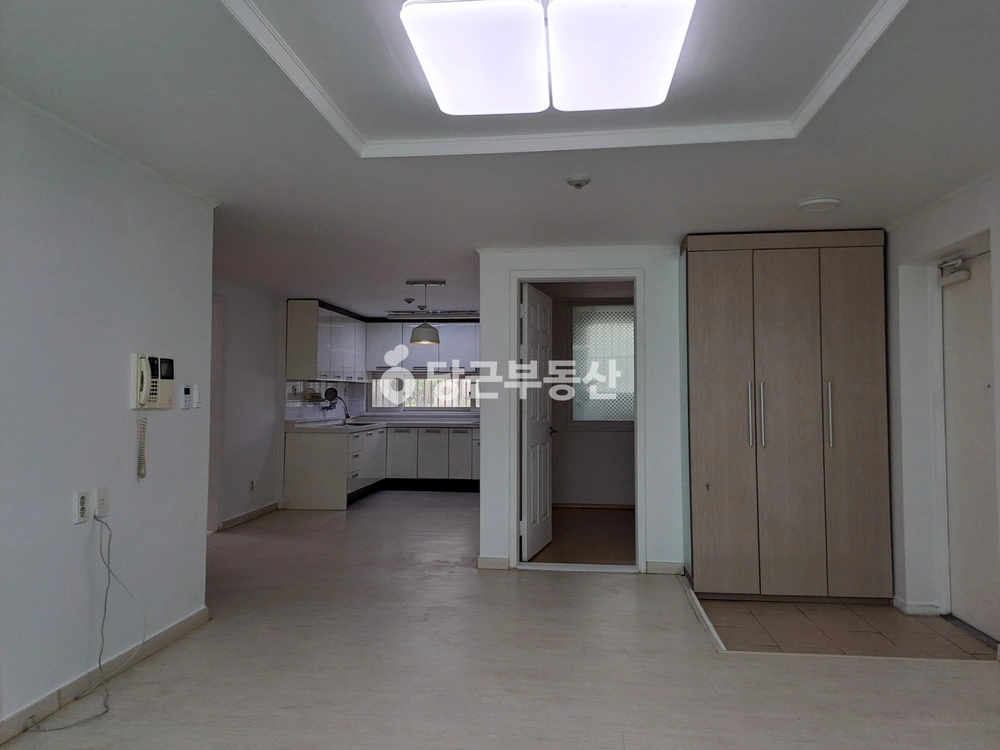 충청남도 천안시 동남구 신방동 아파트 사진 1