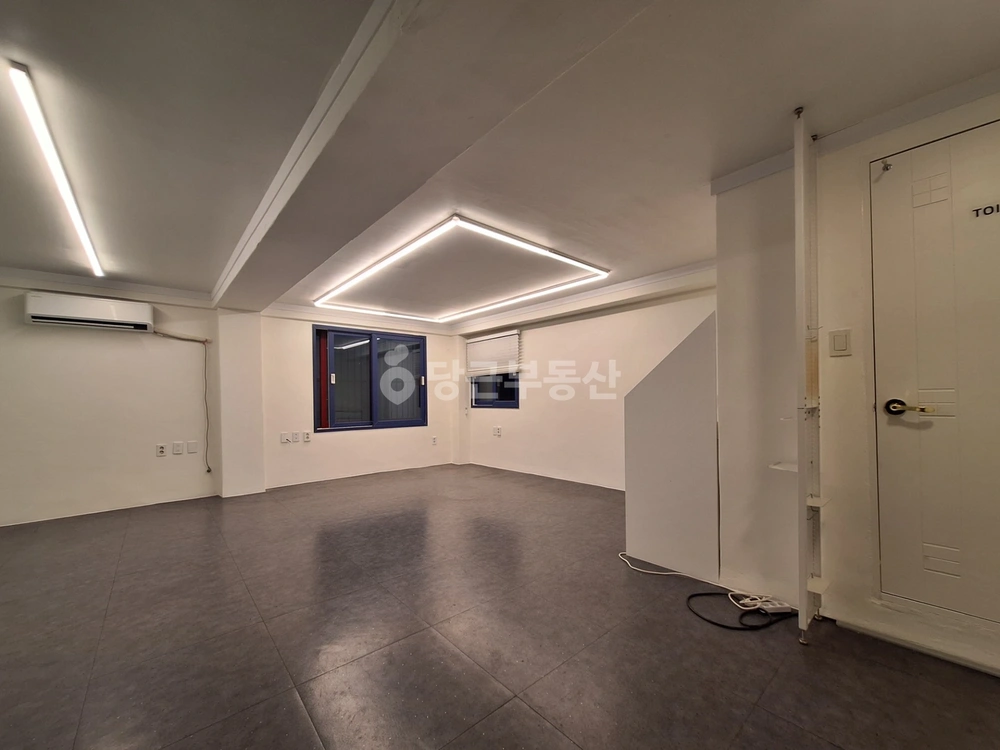 서울특별시 마포구 서교동 상가 사진 1