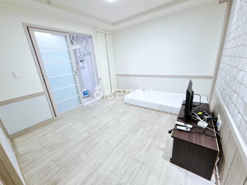부산광역시 동래구 온천동 원룸 사진 1