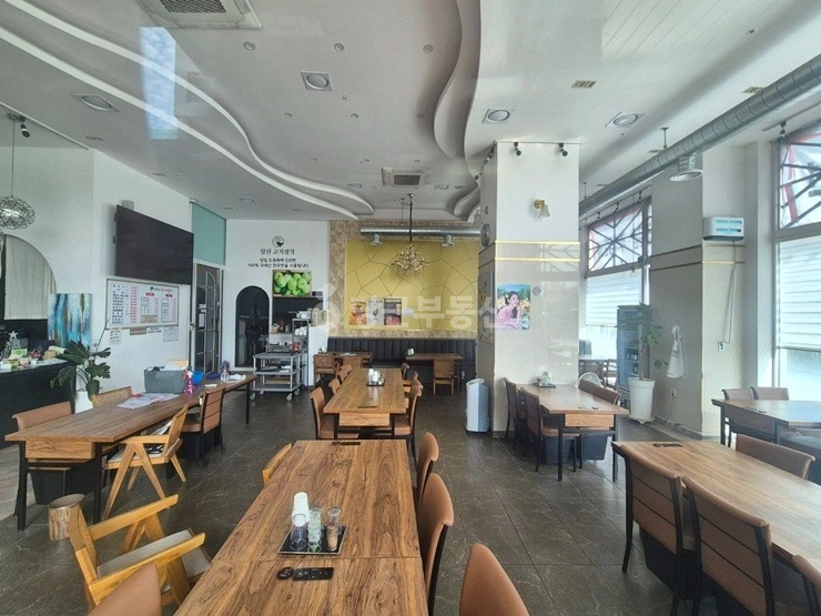 충청남도 천안시 서북구 불당동 상가 사진 1