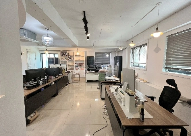 서울특별시 강남구 신사동 사무실 사진 1