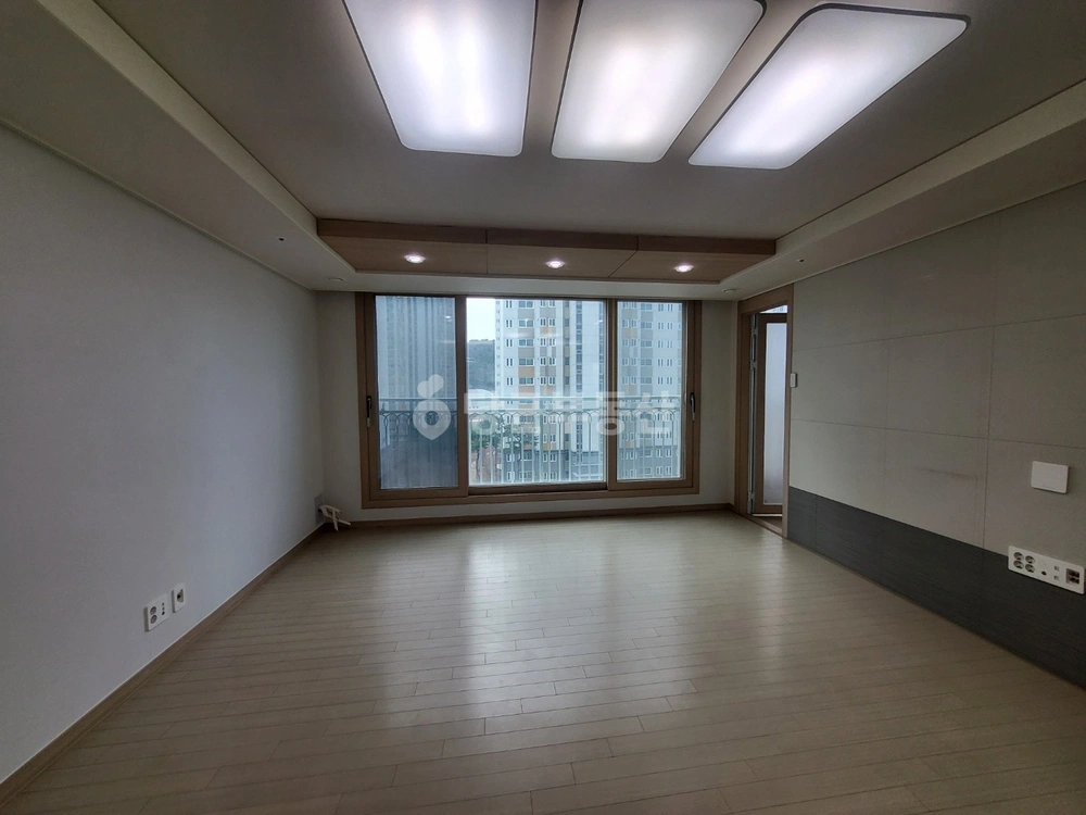 울산광역시 중구 유곡동 아파트 사진 1