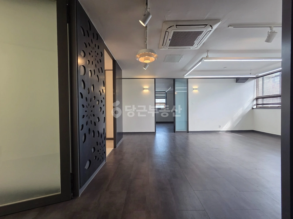 서울특별시 강남구 논현동 사무실 사진 1