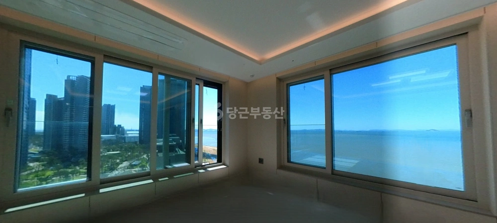 인천광역시 연수구 송도동 아파트 사진 1