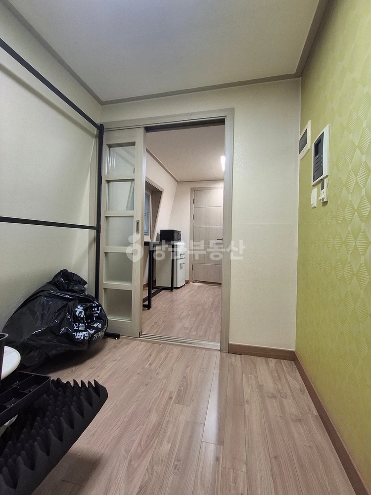 서울특별시 마포구 서교동 원룸 사진 1
