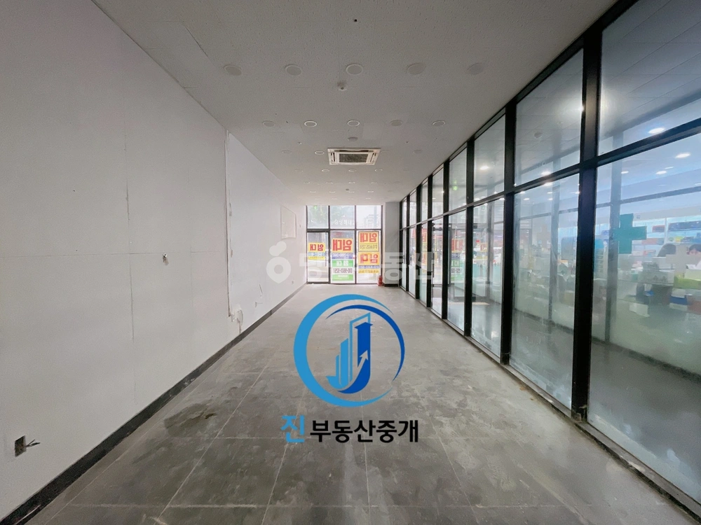전남광주통합특별시 서구 농성동 상가 사진 1