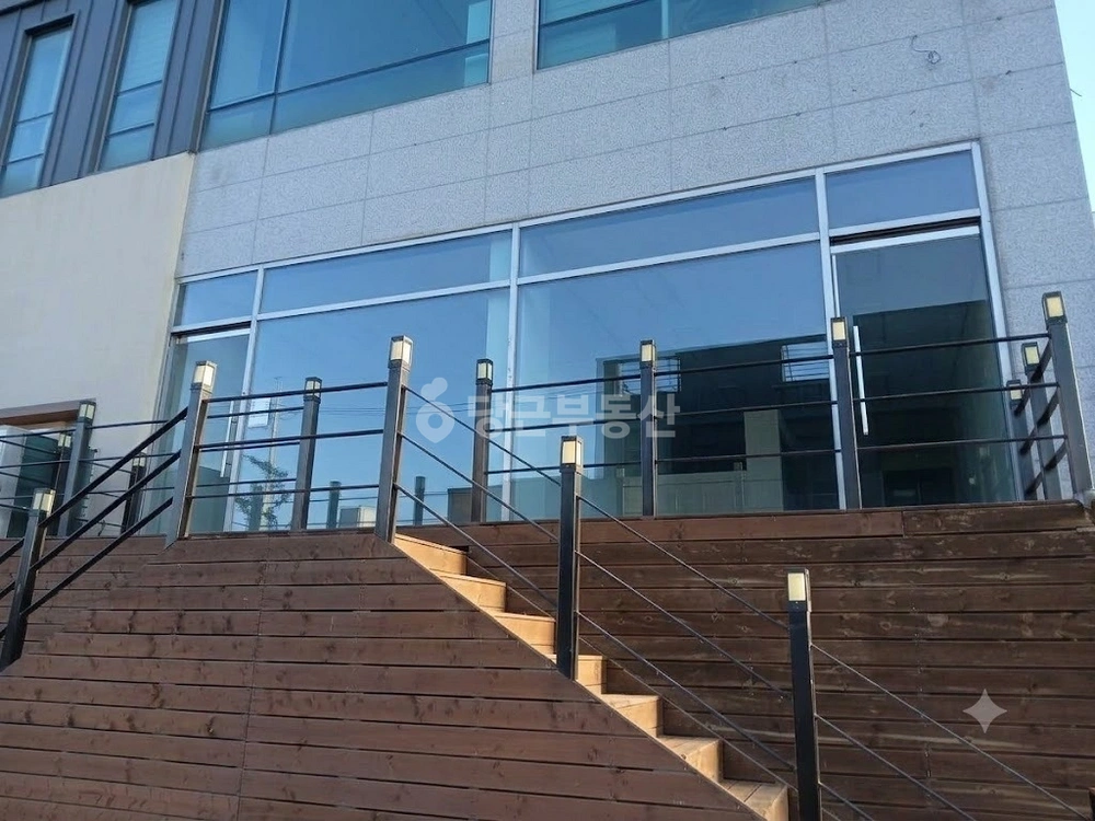 충청남도 천안시 서북구 불당동 상가 사진 1