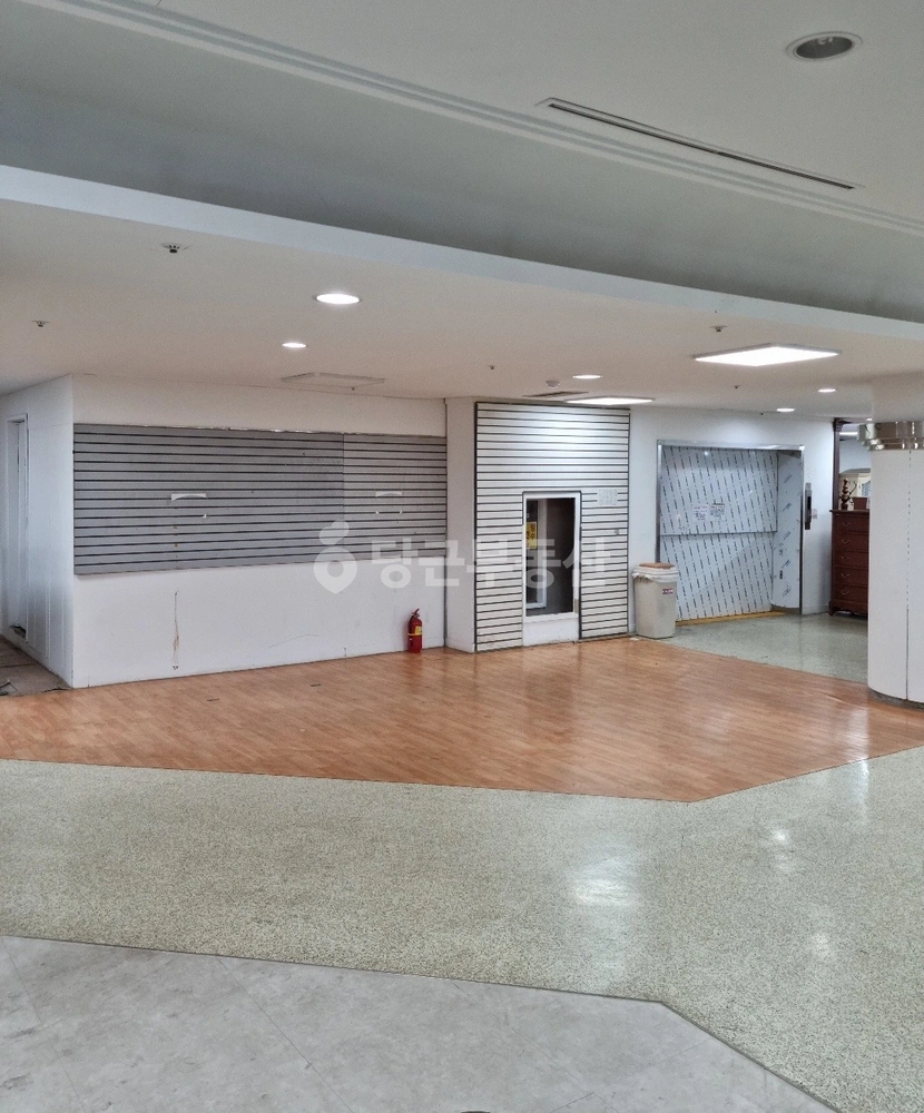 경기도 안산시 상록구 월피동 상가 사진 1