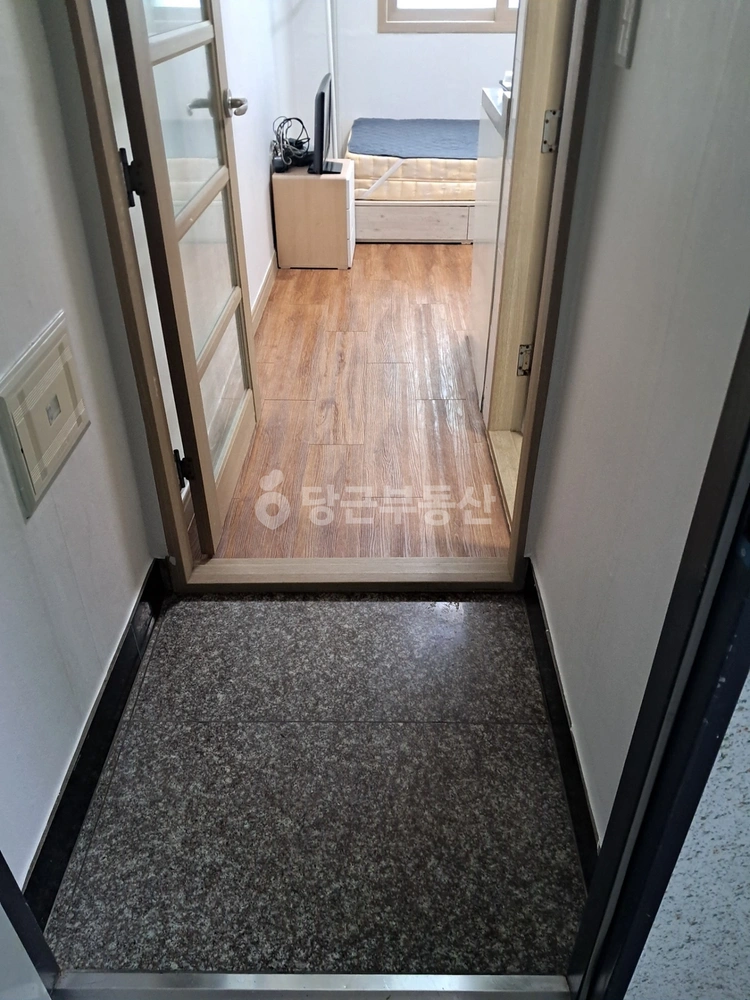 부산광역시 서구 동대신동2가 원룸 사진 1