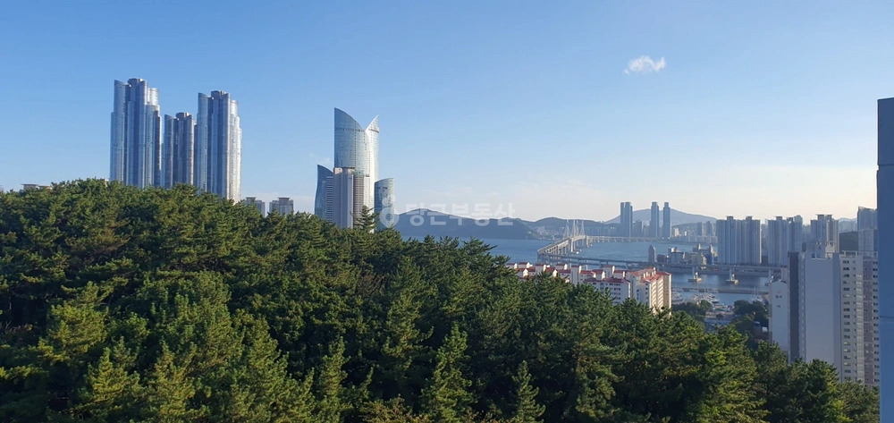 부산광역시 해운대구 우동 아파트 사진 1