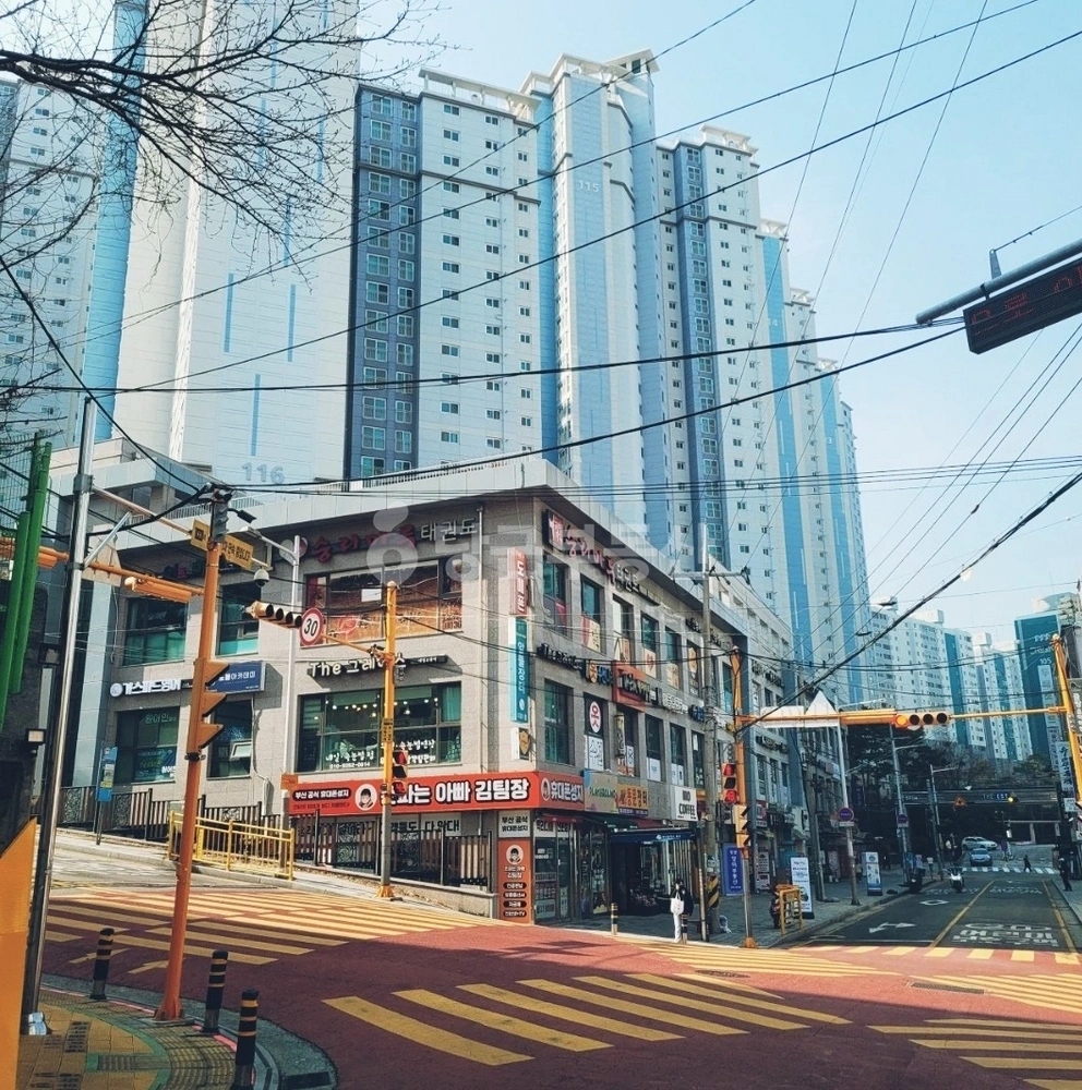 부산광역시 북구 만덕동 상가 사진 1