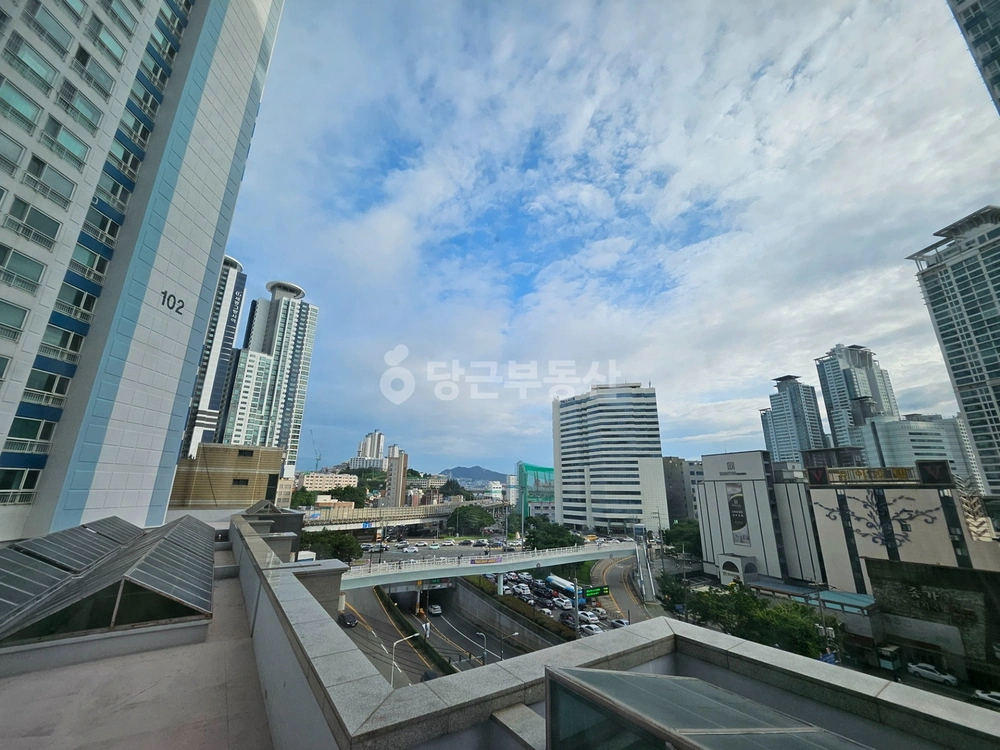 부산광역시 남구 문현동 아파트 사진 1