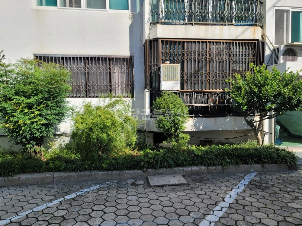 경상남도 진주시 칠암동 아파트 사진 1