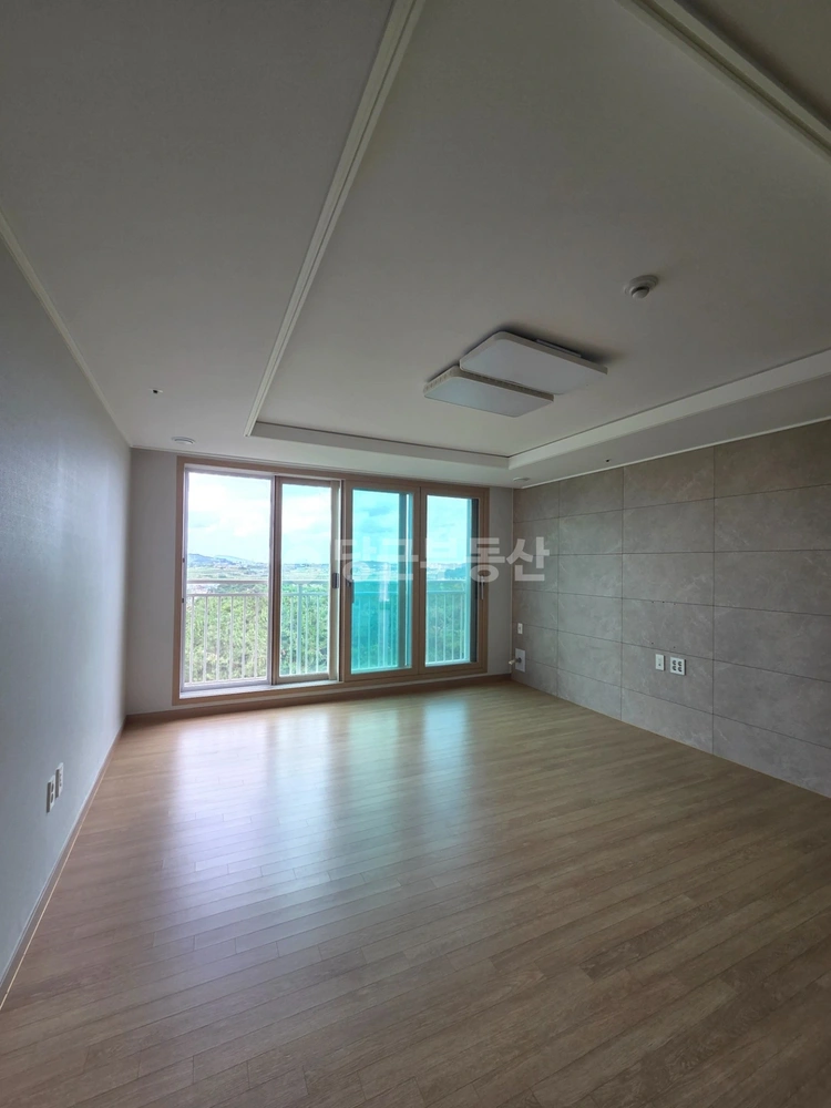 충청남도 천안시 서북구 직산읍 아파트 사진 1