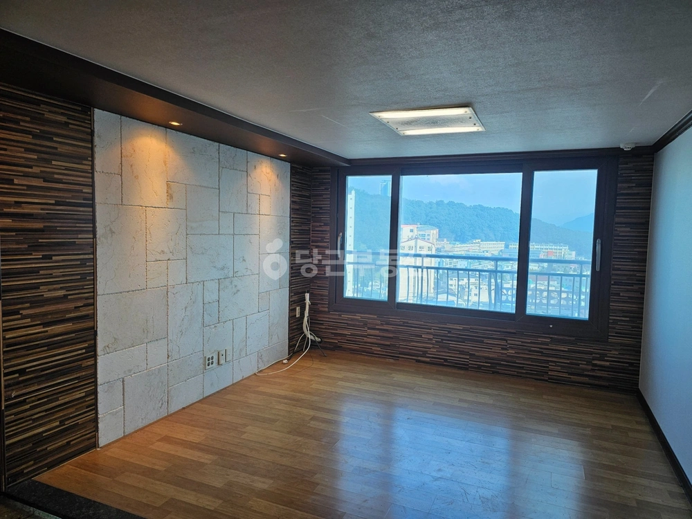경상남도 창원시 마산회원구 회원동 빌라(투룸 이상) 사진 1